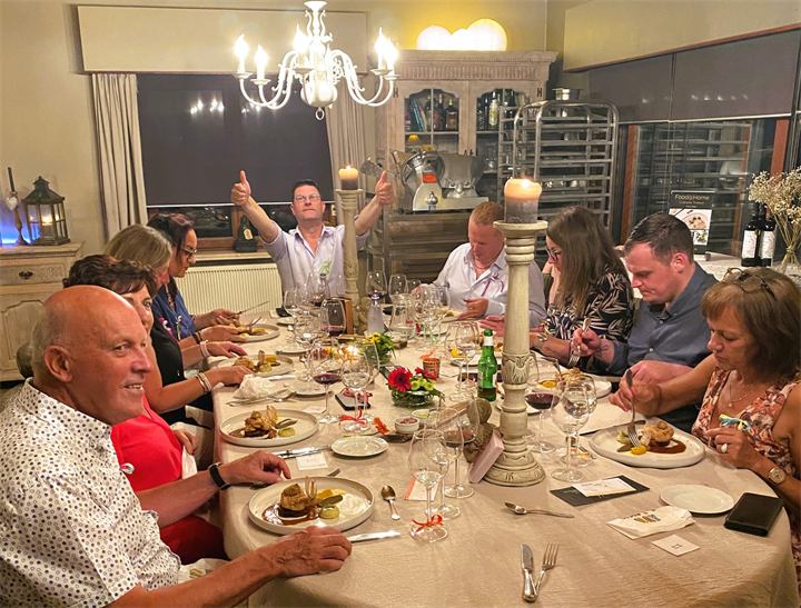 Dining With 10 – One Table bij Food@Home — foto 17 van 24