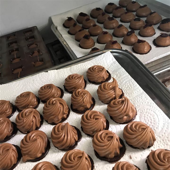 Huisgemaakte ambachtelijke pralines van Food@Home — foto 3 van 11