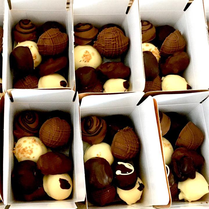 Huisgemaakte ambachtelijke pralines van Food@Home — foto 10 van 11