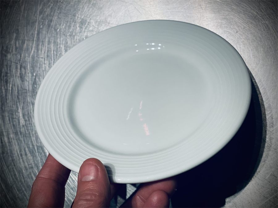 Wit bordje, diameter 16 cm